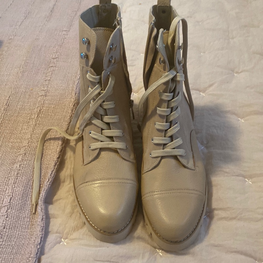 Donald J Pliner ease booties, sand color, NWT, SZ 11